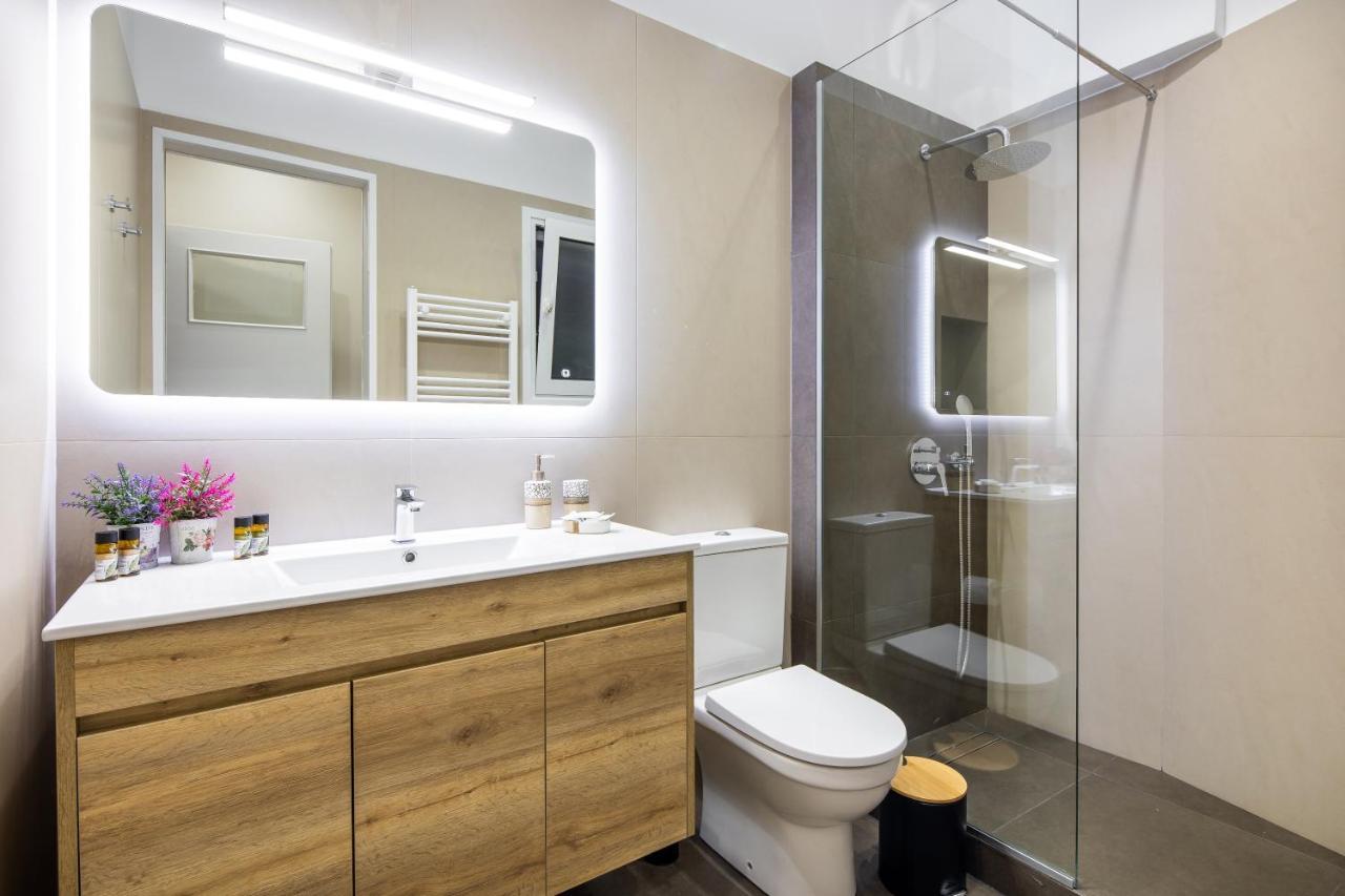 Renovated Apartment Near Acropolis Atenas Exterior foto